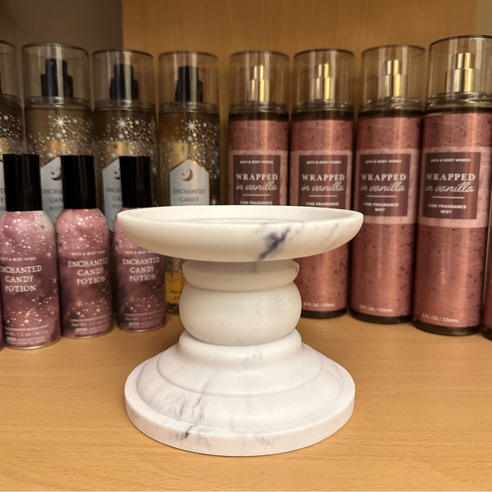 Bath & Body Works Faux Marble 3-Wick Candle Holder